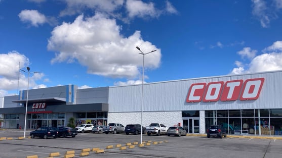 VSV Coto Storefront.001