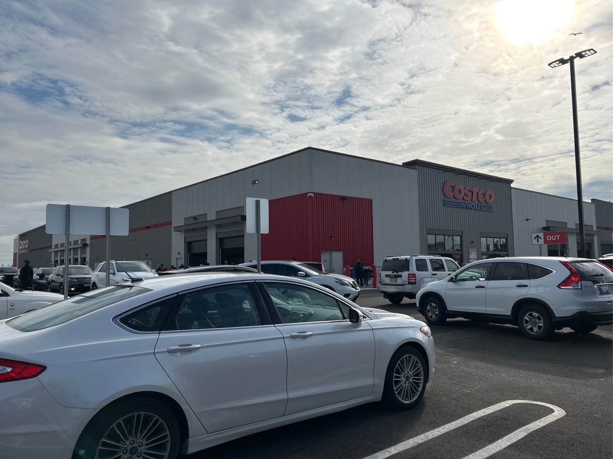 Virtual Store Tour Costco in Etobicoke