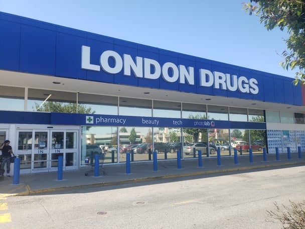 london-drugs-016_6053691_Q01-001_KzhYu